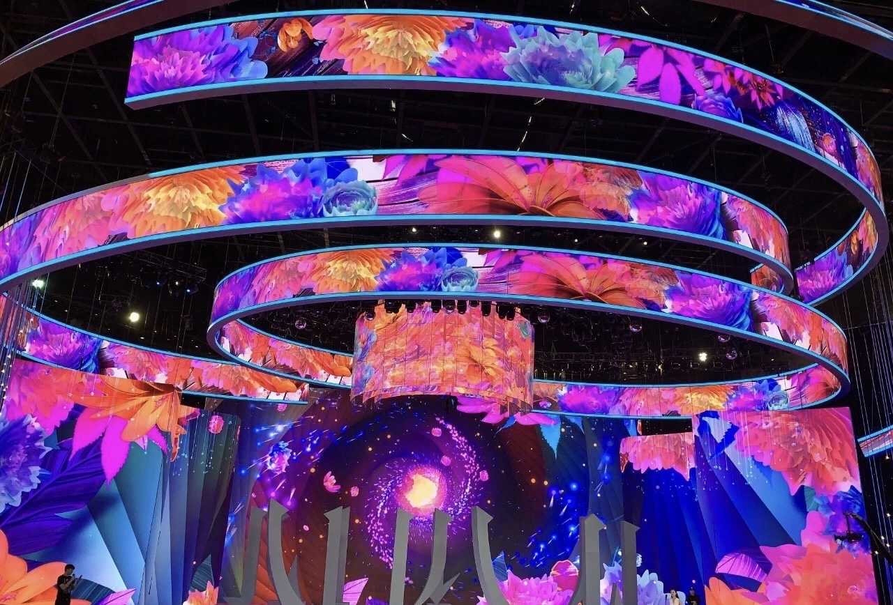 P3.91 Indoor Curved LED Screen for TV Station in China 2018