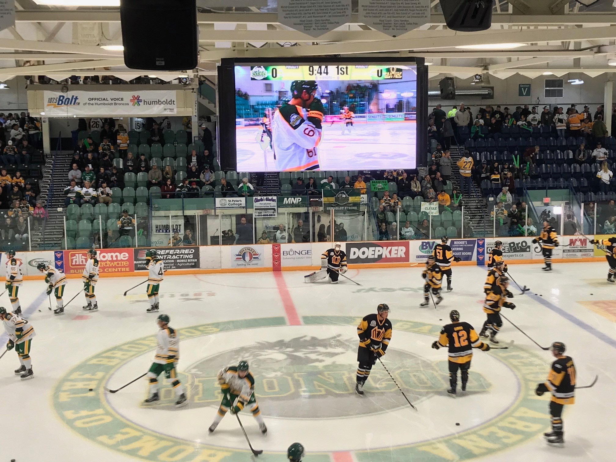 P3.91 Indoor LED Jumbotron Screen installation for Hockey Rink in Canada 2019